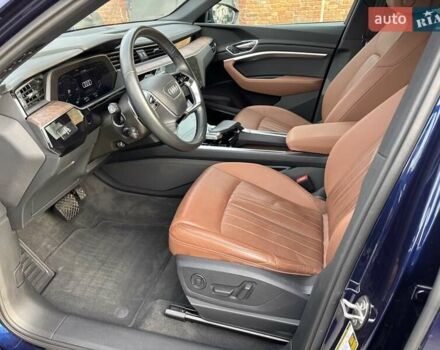 Синий Ауди E-Tron, объемом двигателя 0 л и пробегом 64 тыс. км за 32000 $, фото 10 на Automoto.ua