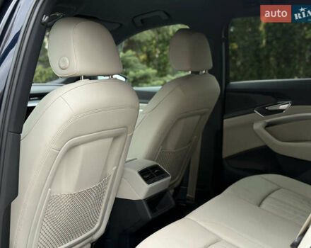 Синій Ауді E-Tron, об'ємом двигуна 0 л та пробігом 140 тис. км за 31000 $, фото 42 на Automoto.ua