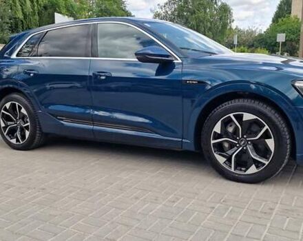 Синий Ауди E-Tron, объемом двигателя 0 л и пробегом 39 тыс. км за 36500 $, фото 16 на Automoto.ua