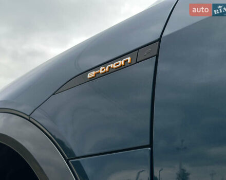 Синій Ауді E-Tron, об'ємом двигуна 0 л та пробігом 75 тис. км за 35900 $, фото 112 на Automoto.ua