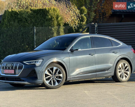Синий Ауди E-Tron, объемом двигателя 0 л и пробегом 98 тыс. км за 30990 $, фото 12 на Automoto.ua