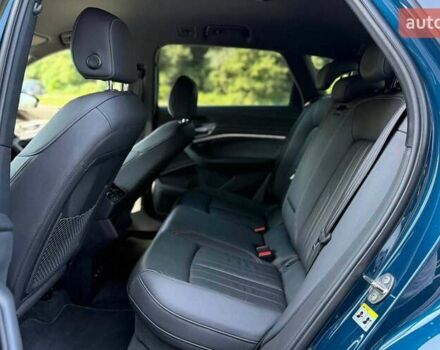 Синій Ауді E-Tron, об'ємом двигуна 0 л та пробігом 38 тис. км за 39100 $, фото 17 на Automoto.ua