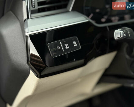 Синій Ауді E-Tron, об'ємом двигуна 0 л та пробігом 140 тис. км за 31000 $, фото 18 на Automoto.ua