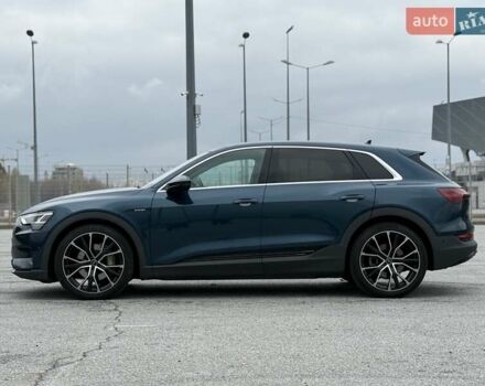 Синий Ауди E-Tron, объемом двигателя 0 л и пробегом 69 тыс. км за 33300 $, фото 6 на Automoto.ua