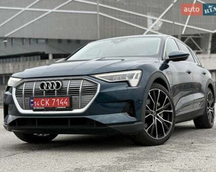 Синий Ауди E-Tron, объемом двигателя 0 л и пробегом 69 тыс. км за 33300 $, фото 1 на Automoto.ua