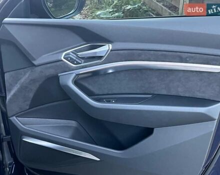 Синий Ауди E-Tron, объемом двигателя 0 л и пробегом 69 тыс. км за 35990 $, фото 21 на Automoto.ua
