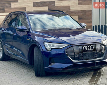 Синий Ауди E-Tron, объемом двигателя 0 л и пробегом 52 тыс. км за 36500 $, фото 2 на Automoto.ua