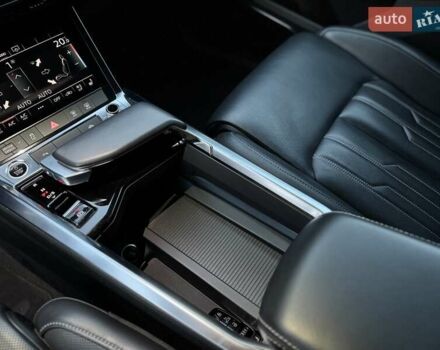 Синий Ауди E-Tron, объемом двигателя 0 л и пробегом 52 тыс. км за 37500 $, фото 84 на Automoto.ua
