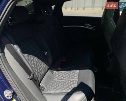 Синий Ауди E-Tron, объемом двигателя 0 л и пробегом 72 тыс. км за 42390 $, фото 19 на Automoto.ua
