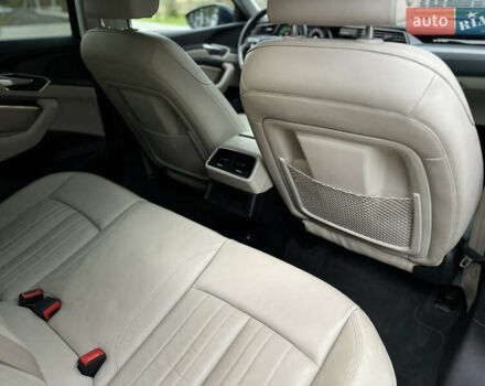 Синій Ауді E-Tron, об'ємом двигуна 0 л та пробігом 75 тис. км за 35900 $, фото 75 на Automoto.ua