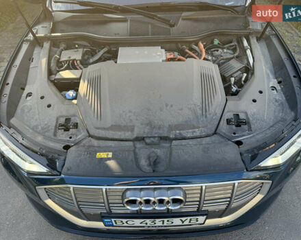 Синій Ауді E-Tron, об'ємом двигуна 0 л та пробігом 58 тис. км за 31500 $, фото 23 на Automoto.ua