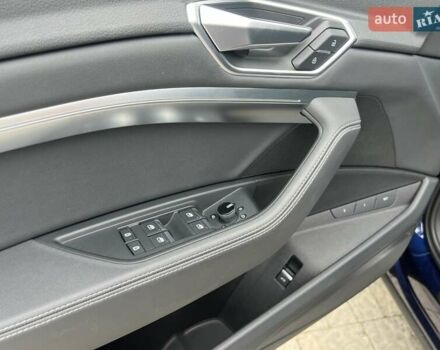 Синій Ауді E-Tron, об'ємом двигуна 0 л та пробігом 46 тис. км за 29900 $, фото 25 на Automoto.ua
