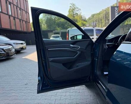 Синій Ауді E-Tron, об'ємом двигуна 0 л та пробігом 38 тис. км за 39100 $, фото 6 на Automoto.ua