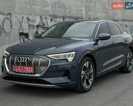 Ауді E-Tron 2021 у Львові на Automoto.ua Синій Ауді E-Tron, об'ємом двигуна 0 л та пробігом 73 тис. км за 38520 $, фото 12 на Automoto.ua