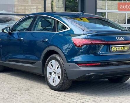 Синій Ауді E-Tron, об'ємом двигуна 0 л та пробігом 45 тис. км за 33900 $, фото 4 на Automoto.ua