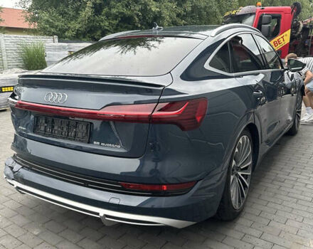 Синій Ауді E-Tron, об'ємом двигуна 0 л та пробігом 25 тис. км за 18500 $, фото 1 на Automoto.ua