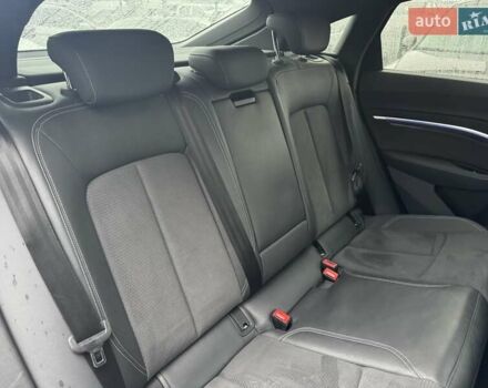 Синій Ауді E-Tron, об'ємом двигуна 0 л та пробігом 136 тис. км за 33900 $, фото 16 на Automoto.ua