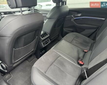 Синій Ауді E-Tron, об'ємом двигуна 0 л та пробігом 136 тис. км за 33900 $, фото 15 на Automoto.ua