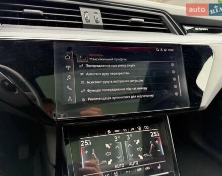 Синий Ауди E-Tron, объемом двигателя 0 л и пробегом 71 тыс. км за 38900 $, фото 33 на Automoto.ua