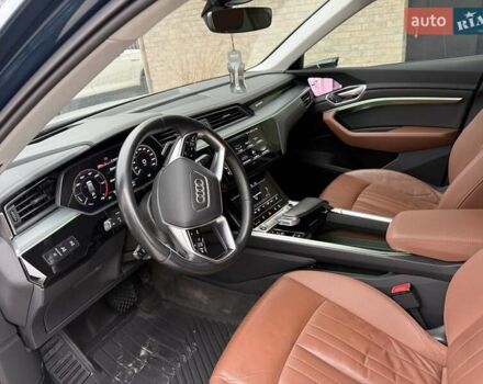 Синій Ауді E-Tron, об'ємом двигуна 0 л та пробігом 92 тис. км за 37400 $, фото 12 на Automoto.ua