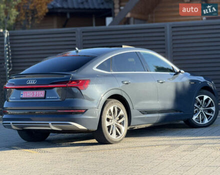 Синий Ауди E-Tron, объемом двигателя 0 л и пробегом 98 тыс. км за 30990 $, фото 6 на Automoto.ua