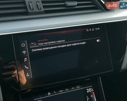 Синий Ауди E-Tron, объемом двигателя 0 л и пробегом 59 тыс. км за 34500 $, фото 64 на Automoto.ua