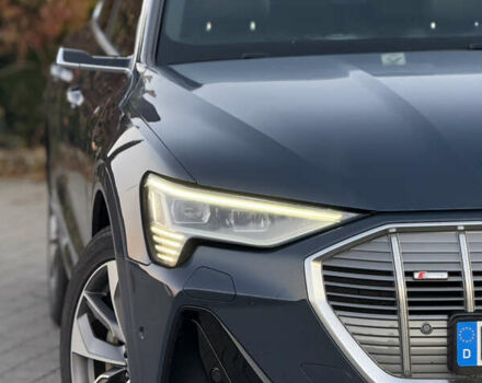 Ауді E-Tron 2021 у Львові на Automoto.ua Синій Ауді E-Tron, об'ємом двигуна 0 л та пробігом 98 тис. км за 31700 $, фото 14 на Automoto.ua