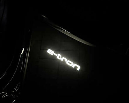Синій Ауді E-Tron, об'ємом двигуна 0 л та пробігом 46 тис. км за 34900 $, фото 62 на Automoto.ua
