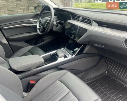 Синій Ауді E-Tron, об'ємом двигуна 0 л та пробігом 46 тис. км за 29900 $, фото 37 на Automoto.ua