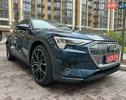 Синий Ауди E-Tron, объемом двигателя 0 л и пробегом 73 тыс. км за 34900 $, фото 2 на Automoto.ua