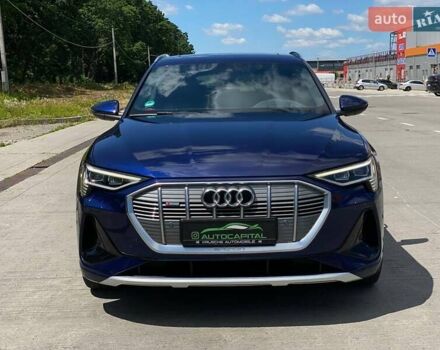 Синий Ауди E-Tron, объемом двигателя 0 л и пробегом 72 тыс. км за 42390 $, фото 3 на Automoto.ua