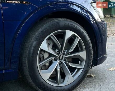 Синий Ауди E-Tron, объемом двигателя 0 л и пробегом 69 тыс. км за 35990 $, фото 15 на Automoto.ua