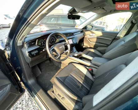 Синий Ауди E-Tron, объемом двигателя 0 л и пробегом 59 тыс. км за 34500 $, фото 31 на Automoto.ua