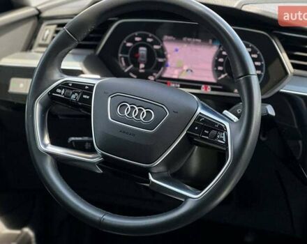 Синій Ауді E-Tron, об'ємом двигуна 0 л та пробігом 45 тис. км за 33900 $, фото 16 на Automoto.ua