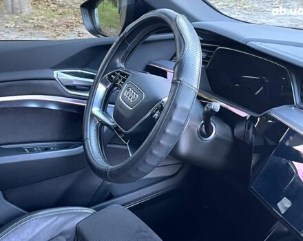 Синий Ауди E-Tron, объемом двигателя 0 л и пробегом 69 тыс. км за 35990 $, фото 24 на Automoto.ua