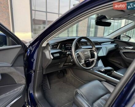 Синий Ауди E-Tron, объемом двигателя 0 л и пробегом 52 тыс. км за 37500 $, фото 57 на Automoto.ua