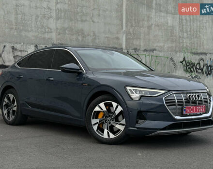 Ауді E-Tron 2021 у Львові на Automoto.ua Синій Ауді E-Tron, об'ємом двигуна 0 л та пробігом 73 тис. км за 38520 $, фото 2 на Automoto.ua