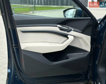 Синій Ауді E-Tron, об'ємом двигуна 0 л та пробігом 75 тис. км за 35900 $, фото 33 на Automoto.ua