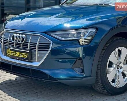 Синій Ауді E-Tron, об'ємом двигуна 0 л та пробігом 45 тис. км за 33900 $, фото 7 на Automoto.ua