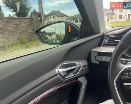 Синій Ауді E-Tron, об'ємом двигуна 0 л та пробігом 46 тис. км за 29900 $, фото 30 на Automoto.ua