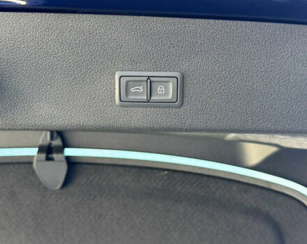 Синий Ауди E-Tron, объемом двигателя 0 л и пробегом 46 тыс. км за 35900 $, фото 12 на Automoto.ua