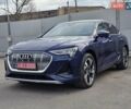 Синий Ауди E-Tron, объемом двигателя 0 л и пробегом 49 тыс. км за 39900 $, фото 1 на Automoto.ua