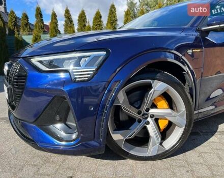 Синій Ауді E-Tron, об'ємом двигуна 0 л та пробігом 50 тис. км за 47000 $, фото 3 на Automoto.ua