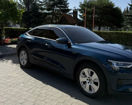 Синий Ауди E-Tron, объемом двигателя 0 л и пробегом 47 тыс. км за 33300 $, фото 6 на Automoto.ua