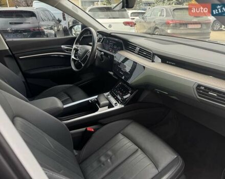 Синий Ауди E-Tron, объемом двигателя 0 л и пробегом 88 тыс. км за 36000 $, фото 24 на Automoto.ua