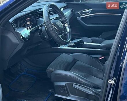 Синий Ауди E-Tron, объемом двигателя 0 л и пробегом 69 тыс. км за 35990 $, фото 31 на Automoto.ua
