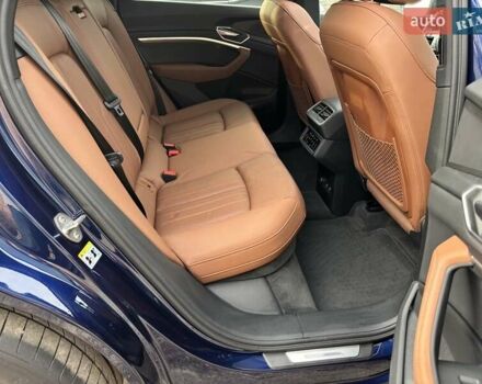 Синий Ауди E-Tron, объемом двигателя 0 л и пробегом 64 тыс. км за 32000 $, фото 14 на Automoto.ua