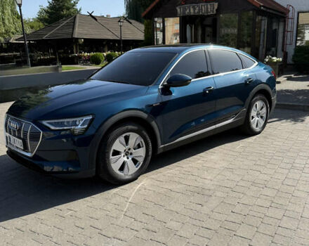 Синий Ауди E-Tron, объемом двигателя 0 л и пробегом 47 тыс. км за 33300 $, фото 9 на Automoto.ua