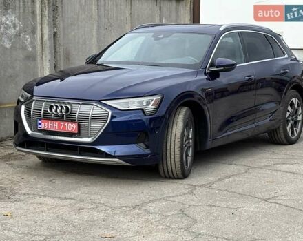 Синий Ауди E-Tron, объемом двигателя 0 л и пробегом 64 тыс. км за 32000 $, фото 7 на Automoto.ua