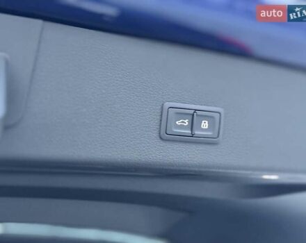 Синий Ауди E-Tron, объемом двигателя 0 л и пробегом 52 тыс. км за 37500 $, фото 102 на Automoto.ua